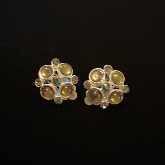 Silver tone Clip-on Earrings - Picture 13 of 17